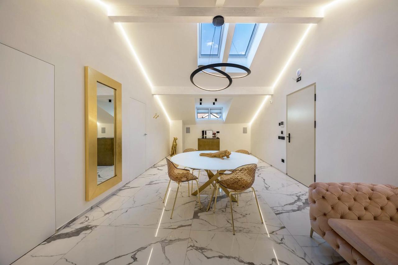 App 301 Palazzo Cavour Apartment Bolzano Exterior photo