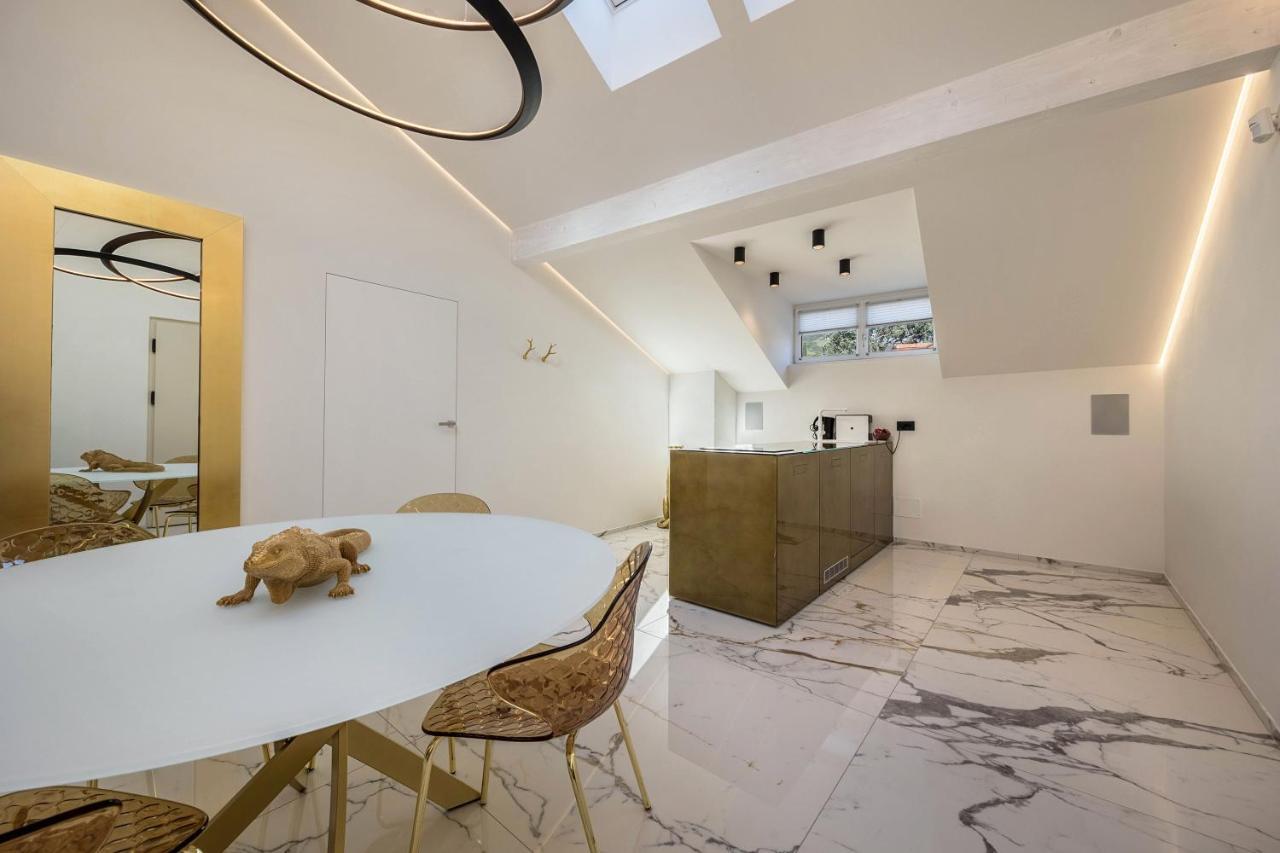 App 301 Palazzo Cavour Apartment Bolzano Exterior photo